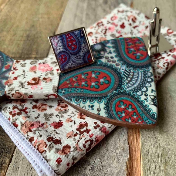 Men's Wooden Bow Tie - Picture 4 of 7